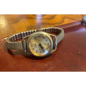 VTG women's Chateau Watch, Gold Tone, Mechanical, Repair